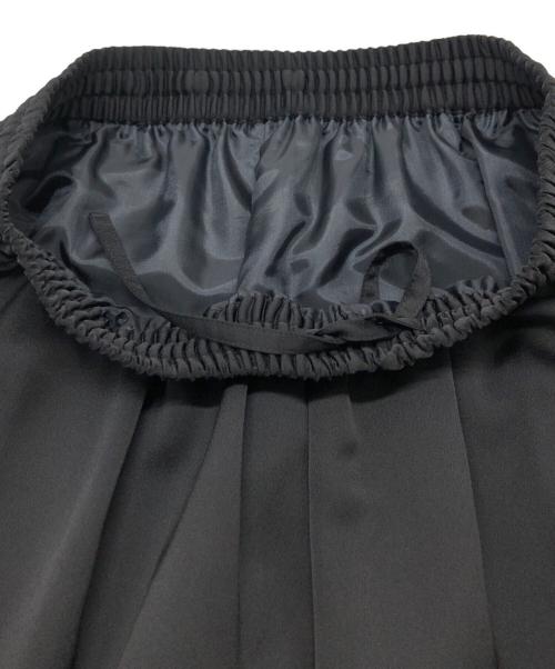 ADORE（アドーア）ADORE (アドーア) ブライトサテンスカート サイズ:38の古着・服飾アイテム