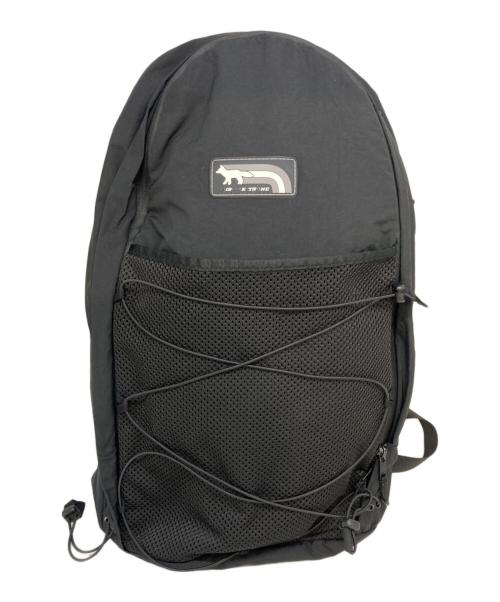 maison kitsune（メゾンキツネ）MAISON KITSUNE (メゾンキツネ) FLASH FOX BACKPACK ブラックの古着・服飾アイテム