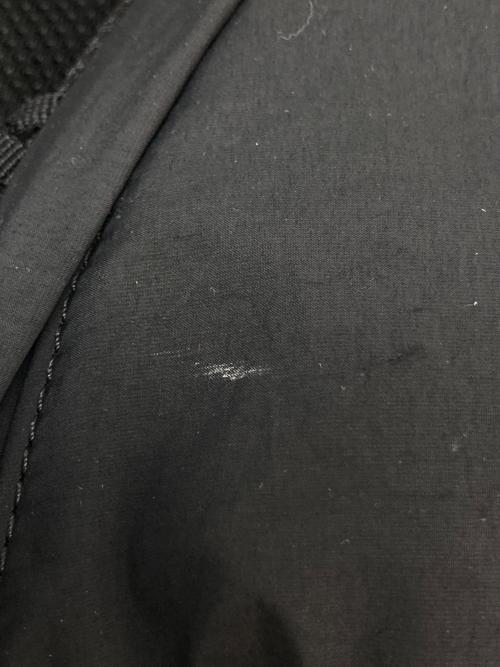 maison kitsune（メゾンキツネ）MAISON KITSUNE (メゾンキツネ) FLASH FOX BACKPACK ブラックの古着・服飾アイテム