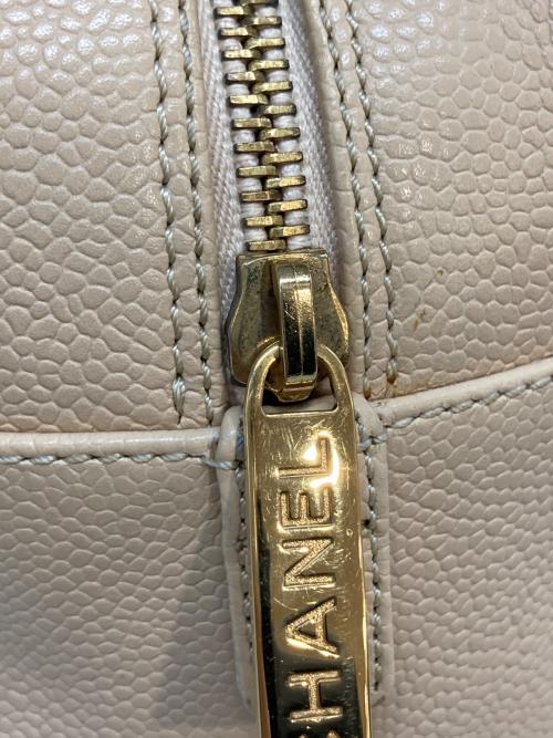 CHANEL（シャネル）CHANEL (シャネル) ココマークチェーンショルダーバッグ ベージュの古着・服飾アイテム