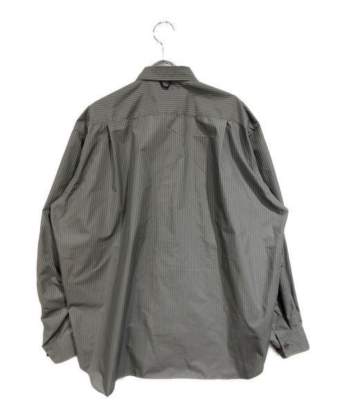 DAIWA PIER39（ダイワ ピア39）DAIWA PIER39 (ダイワ ピア39) TECH REGULAR COLLAR SHIRT L/S STRIPE グレー サイズ:Sの古着・服飾アイテム