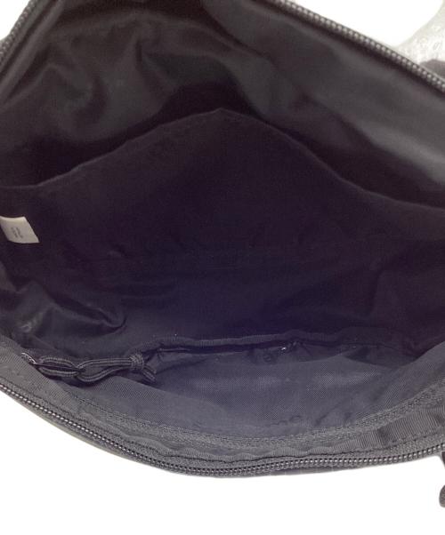 SUPREME（シュプリーム）SUPREME (シュプリーム) ショルダーバッグ ブラックの古着・服飾アイテム