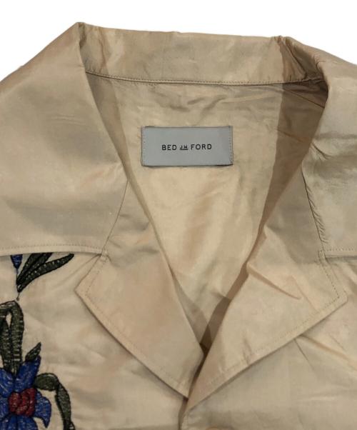 BED J.W. FORD（ベッドフォード）BED J.W. FORD (ベッドフォード) Embroidary Shirt ベージュ サイズ:SIZE 1の古着・服飾アイテム