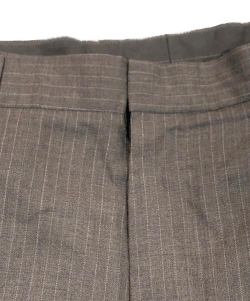 Hed Mayner（ヘド メイナー）Hed Mayner (ヘド メイナー) ストライプラップハーフパンツ ベージュ サイズ:SIZE Mの古着・服飾アイテム