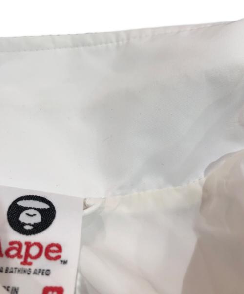 Aape BY A BATHING APE（エーエイプ バイ アベイシングエイプ）AAPE BY A BATHING APE (エーエイプ バイ アベイシングエイプ) コーチジャケット ホワイト サイズ:SIZE Mの古着・服飾アイテム