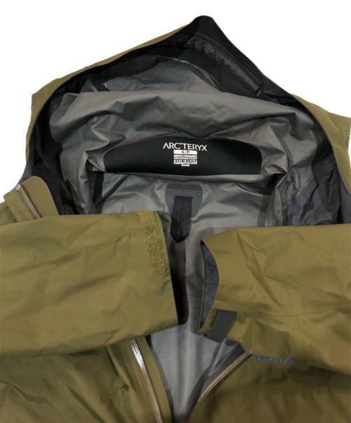 ARC'TERYX（アークテリクス）ARC'TERYX (アークテリクス) BETA SL JACKET ダークモス サイズ:SIZE Sの古着・服飾アイテム
