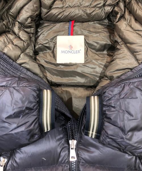 MONCLER（モンクレール）MONCLER (モンクレール) ダウンジャケット ネイビー サイズ:SIZE 3の古着・服飾アイテム
