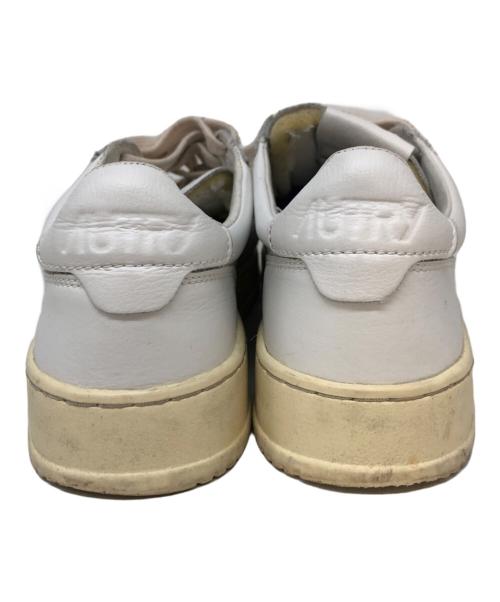 AUTRY（オートリ―）AUTRY (オートリ―) MEDALIST LOW ホワイト サイズ:SIZE 41の古着・服飾アイテム