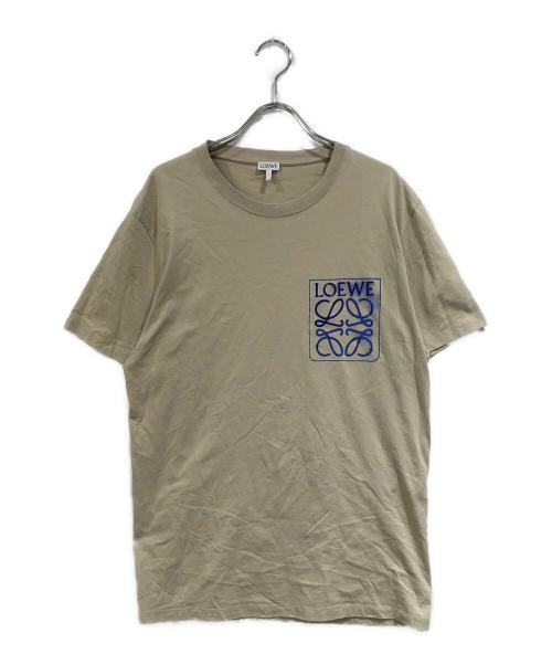 LOEWE（ロエベ）LOEWE (ロエベ) アナグラム刺繍フェイクポケットTシャツ ベージュ サイズ:SIZE Lの古着・服飾アイテム