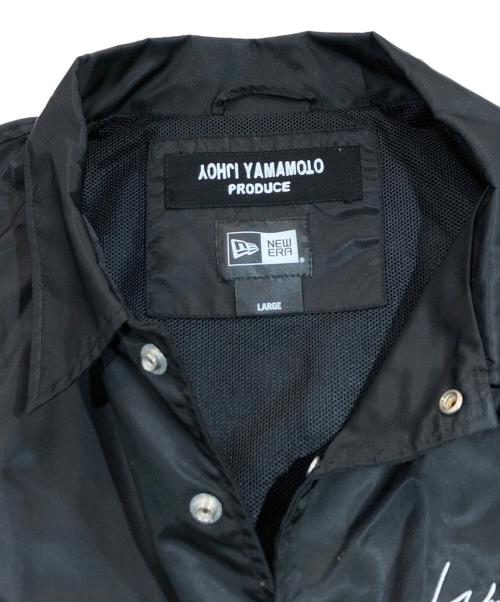 YOHJI YAMAMOTO（ヨウジヤマモト）YOHJI YAMAMOTO (ヨウジヤマモト) New Era (ニューエラ) コーチジャケット ブラック サイズ:SIZE Lの古着・服飾アイテム