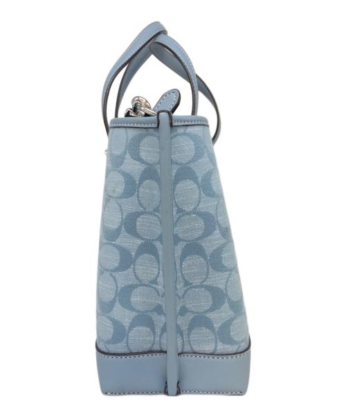 COACH（コーチ）COACH (コーチ) モリー トート 25・シグネチャー シャンブレー ブルーの古着・服飾アイテム