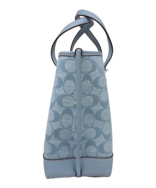 COACH（コーチ）COACH (コーチ) モリー トート 25・シグネチャー シャンブレー ブルーの古着・服飾アイテム