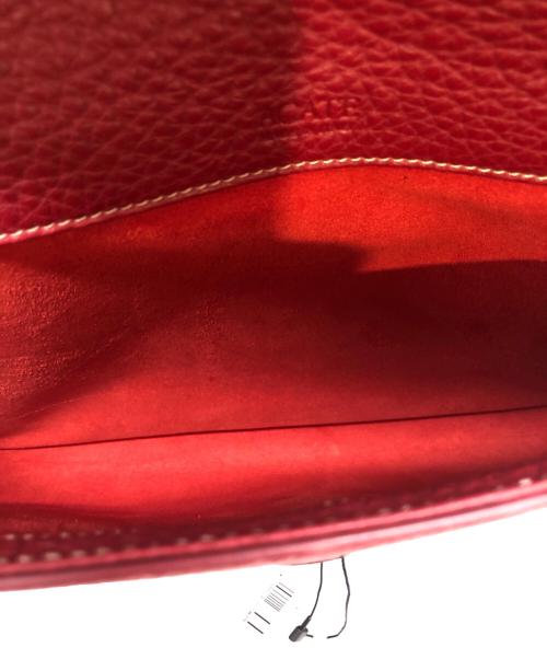 ACATE（アカーテ）ACATE (アカーテ) BREVAフラップクラッチバッグ レッドの古着・服飾アイテム