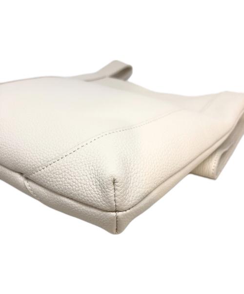 PELLE MORBIDA（ペッレモルビダ）PELLE MORBIDA (ペッレモルビダ) Vela/ワンハンドルバッグ アイボリーの古着・服飾アイテム