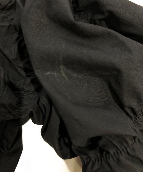 anuke（アンヌーク）anuke (アンヌーク) Typewriter Shirring Tops ブラック サイズ:SIZE Freeの古着・服飾アイテム