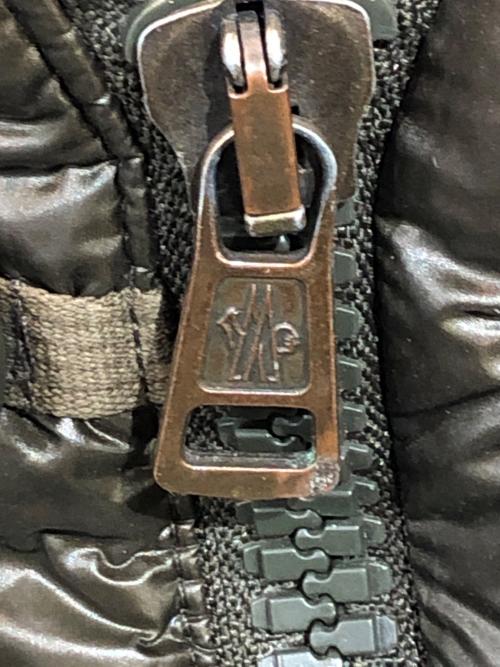 MONCLER（モンクレール）MONCLER (モンクレール) ダウンジャケット カーキ サイズ:SIZE 5の古着・服飾アイテム