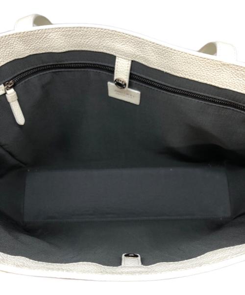 JIMMY CHOO（ジミーチュウ）JIMMY CHOO (ジミーチュウ) スタースタッズトートバッグ ホワイトの古着・服飾アイテム