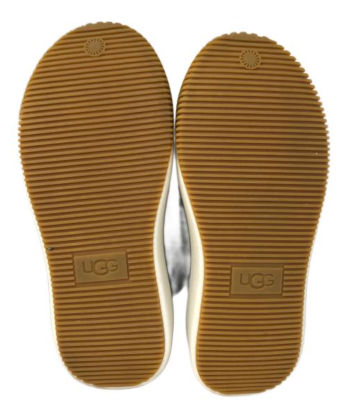 UGG（アグ）UGG (アグ) プラットフォームスニーカー グリーン サイズ:SIZE 22.5㎝の古着・服飾アイテム