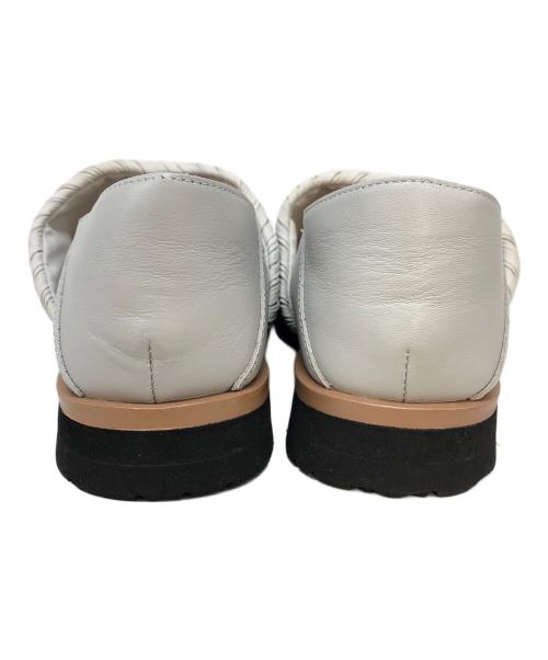 PLEATS PLEASE（プリーツプリーズ）PLEATS PLEASE (プリーツプリーズ) フラットシューズ グレー サイズ:SIZE 23.5cmの古着・服飾アイテム