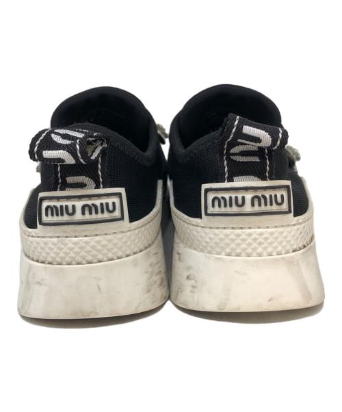 MIU MIU（ミュウミュウ）MIU MIU (ミュウミュウ) ビジュースニーカー ブラック サイズ:SIZE 37 1/2の古着・服飾アイテム