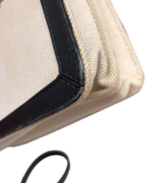 BALENCIAGA（バレンシアガ）BALENCIAGA (バレンシアガ) ショルダーバッグ ホワイト×ブラックの古着・服飾アイテム