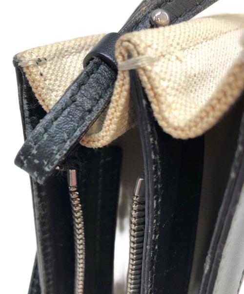 BALENCIAGA（バレンシアガ）BALENCIAGA (バレンシアガ) ショルダーバッグ ホワイト×ブラックの古着・服飾アイテム