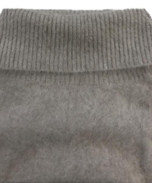 Noble（ノーブル）Noble (ノーブル) L'AUBE BLANC (ローブ ブラン) FOX/カシミヤオフショルダーニット ベージュ サイズ:-の古着・服飾アイテム