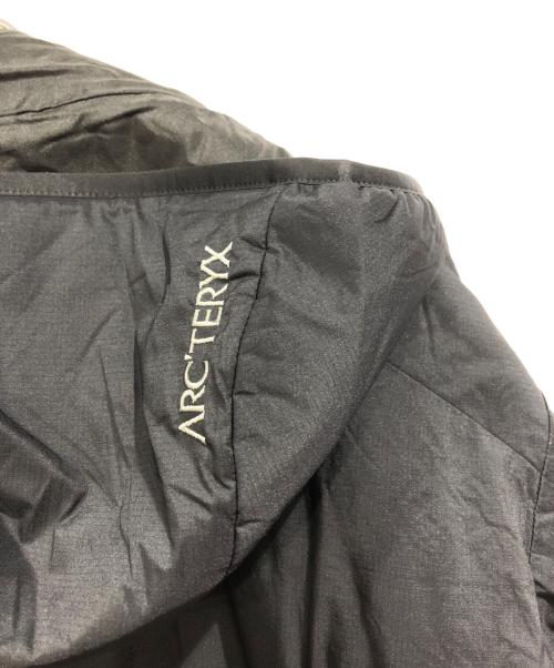 ARC'TERYX（アークテリクス）ARC'TERYX (アークテリクス) Atom Hoody ブラック サイズ:Mの古着・服飾アイテム