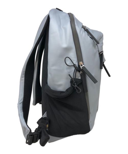 BOSS（ボス）BOSS (ボス) フェイクレザーバックパックロゴディテール ブルーの古着・服飾アイテム