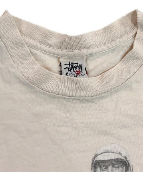 stussy（ステューシー）STUSSY (ステューシー) プリントTシャツ ベージュ サイズ:SIZE Mの古着・服飾アイテム