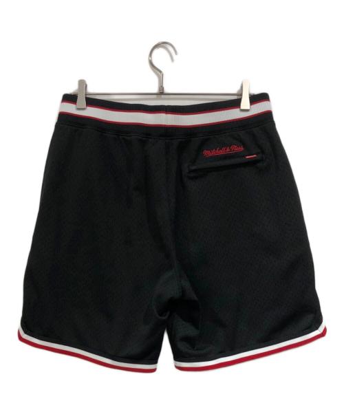 SUPREME（シュプリーム）Supreme (シュプリーム) MITCHELL & NESS (ミッチェルアンドネス) Basketball Short ブラック サイズ:SIZE Sの古着・服飾アイテム