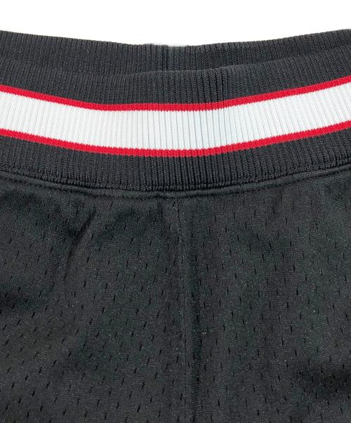 SUPREME（シュプリーム）Supreme (シュプリーム) MITCHELL & NESS (ミッチェルアンドネス) Basketball Short ブラック サイズ:SIZE Sの古着・服飾アイテム