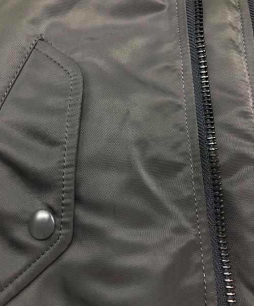 UNDERCOVER（アンダーカバー）UNDERCOVER (アンダーカバー) MA-1 CAN SAW DELIGHT グレー サイズ:3の古着・服飾アイテム