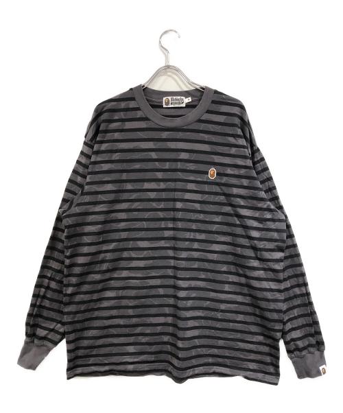 A BATHING APE（ア ベイシング エイプ）A BATHING APE (ア ベイシング エイプ) SOLID CAMO ONE POINT RELAXED FIT STRIPE LS TEE ブラック サイズ:SIZE Mの古着・服飾アイテム