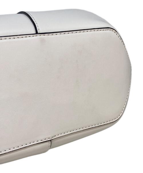 TOMORROW LAND（トゥモローランド）TOMORROW LAND (トゥモローランド) SHELL MINI バッグ ホワイトの古着・服飾アイテム