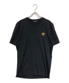 VERSACE（ヴェルサーチェ）の古着「ワンポイントロゴ刺繍Tシャツ」｜ブラック