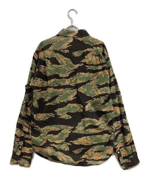 A BATHING APE（アベイシングエイプ）A BATHING APE (アベイシングエイプ) タイガーカモシャツ グリーン サイズ:SIZE Lの古着・服飾アイテム