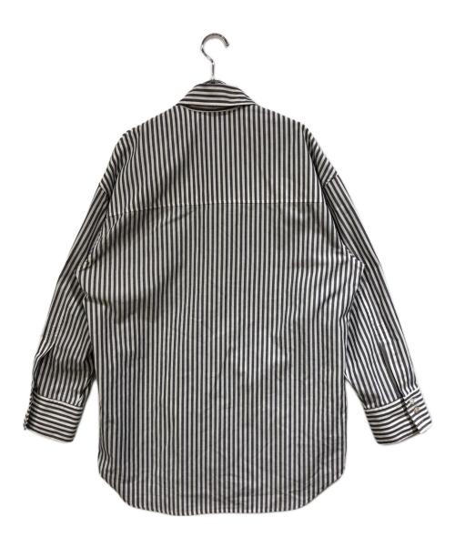 SEVEN TEN by MIHO KAWAHITO（セブン テン バイ ミホ カワヒト）SEVEN TEN by MIHO KAWAHITO (セブン テン バイ ミホ カワヒト) SVT刺繍オックスシャツ ホワイト サイズ:SIZE Mの古着・服飾アイテム