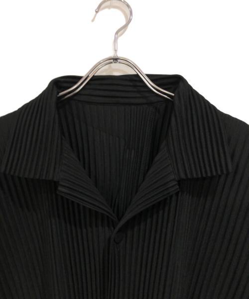 HOMME PLISSE ISSEY MIYAKE（オム プリッセ イッセイ ミヤケ）HOMME PLISSE ISSEY MIYAKE (オム プリッセ イッセイ ミヤケ) プリーツオープンカラーシャツ ブラック サイズ:SIZE 3の古着・服飾アイテム