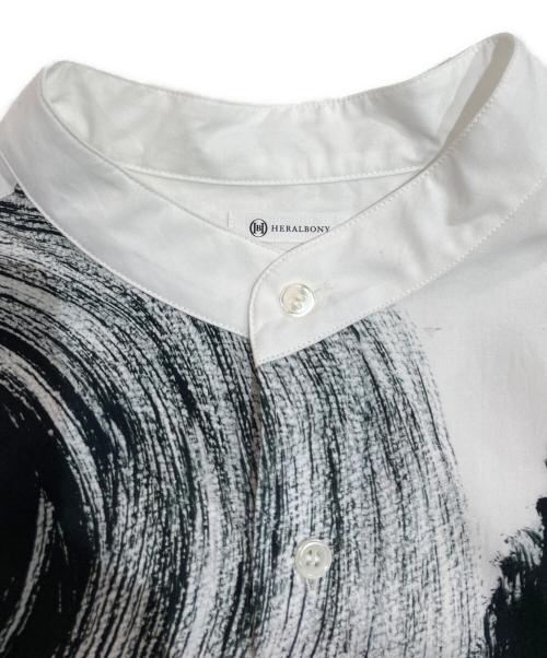 HERALBONY（ヘラルボニー）HERALBONY (ヘラルボニー) バンドカラーシャツ「タイトル不明」 ホワイト サイズ:Ｌの古着・服飾アイテム