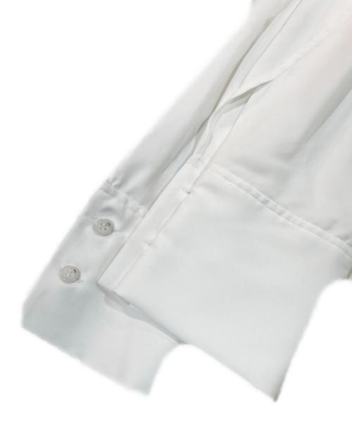 UN3D.（アンスリード）UN3D. (アンスリード) WAVE RAFFLE SHIRT ホワイト サイズ:SIZE 36の古着・服飾アイテム