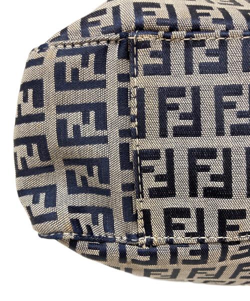 FENDI（フェンディ）FENDI (フェンディ) ズッキーノ柄トートバッグ グレー×ネイビーの古着・服飾アイテム