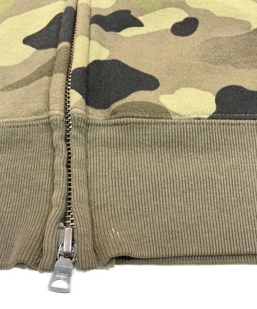 A BATHING APE（アベイシングエイプ）A BATHING APE (アベイシングエイプ) グラデーションカモ シャーク パーカー グリーン サイズ:SIZE Sの古着・服飾アイテム