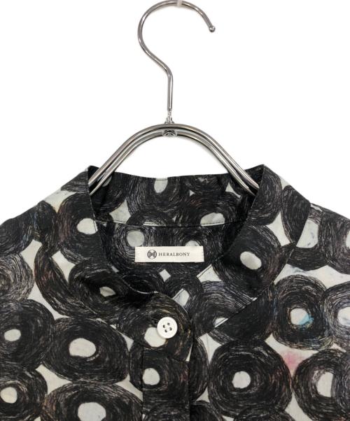 HERALBONY（ヘラルボニー）heralbony (ヘラルボニー) ノーカラーシャツ「（無題）（丸）」 ブラック サイズ:ＳＩＺＥＦＲＥＥの古着・服飾アイテム