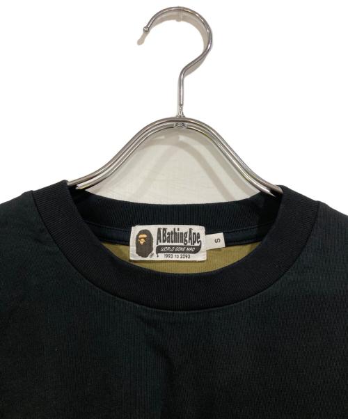A BATHING APE（アベイシングエイプ）A BATHING APE (アベイシングエイプ) カモフラージュパネル Tシャツ ブラック×グリーン サイズ:SIZE Sの古着・服飾アイテム