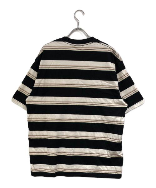 A BATHING APE（アベイシングエイプ）A BATHING APE (アベイシングエイプ) STRIPE ONE POINT RELAXED FIT POCKET TEE ホワイト×ブラック サイズ:SIZE Mの古着・服飾アイテム