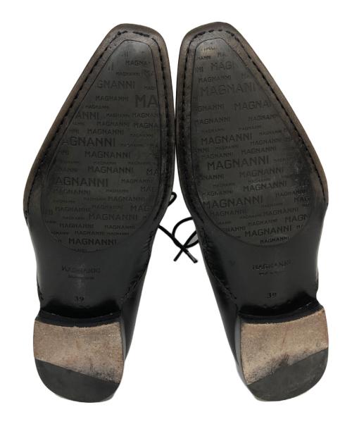 MAGNANNI（マグナーニ）MAGNANNI (マグナーニ) レザーシューズ/ドレスシューズ ブラック サイズ:SIZE 39の古着・服飾アイテム