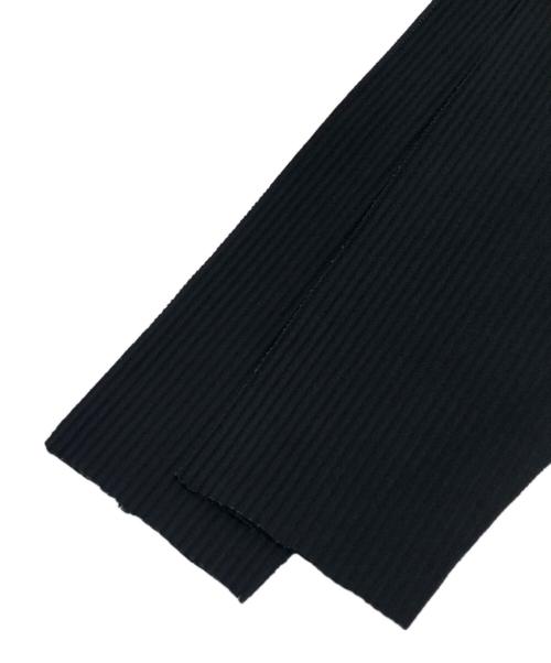 me ISSEY MIYAKE（ミーイッセイ ミヤケ）me ISSEY MIYAKE (ミーイッセイ ミヤケ) プリーツカーディガン ブラック サイズ:-の古着・服飾アイテム