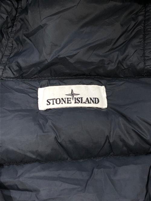 STONE ISLAND（ストーンアイランド）STONE ISLAND (ストーンアイランド) ガーメントダイナイロンツイルフーデッドダウンジャケット ブラック サイズ:SIZE Sの古着・服飾アイテム