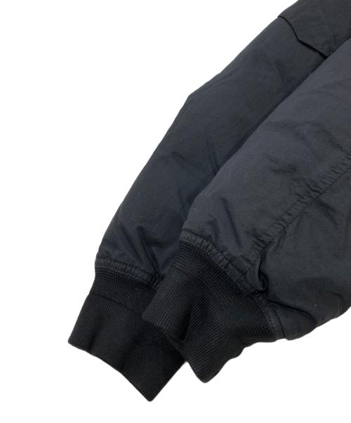 STONE ISLAND（ストーンアイランド）STONE ISLAND (ストーンアイランド) ガーメントダイナイロンツイルフーデッドダウンジャケット ブラック サイズ:SIZE Sの古着・服飾アイテム